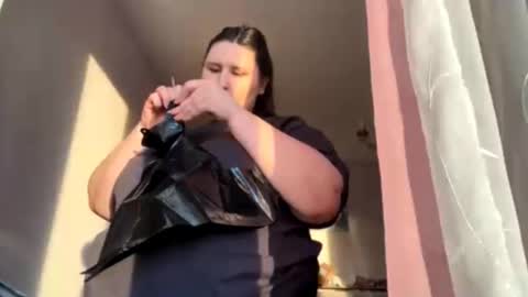 Snapshot of badgirlbloom chatting on 23, 2, 2026 Emily online show from 23, 2, 2026