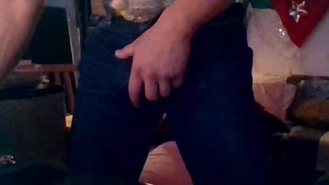 Snapshot of badhombremx chatting on 31, 12, 2024 Mexican livin Off the Wall online show from 31, 12, 2024