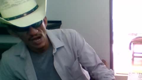 Snapshot of badhombremx chatting on 8, 3, 2025 Mexican livin Off the Wall online show from 8, 3, 2025