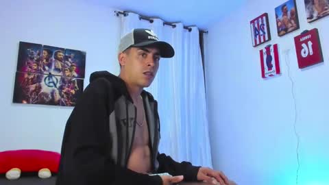 Snapshot of badjuanhot chatting on 21, 12, 2024 Juan Help us reach 100 likes online show from 21, 12, 2024