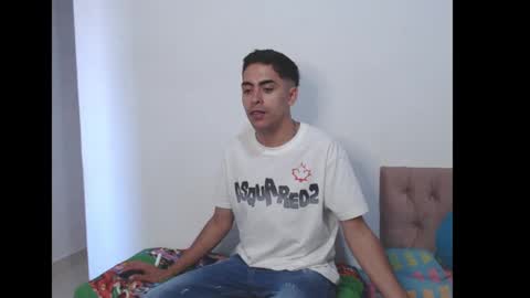 Snapshot of badjuanhot chatting on 12, 1, 2025 Juan Help us reach 100 likes online show from 12, 1, 2025