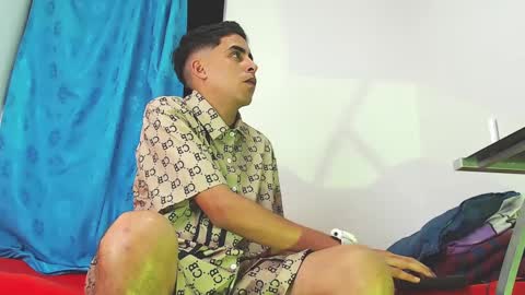 Snapshot of badjuanhot chatting on 27, 1, 2025 Juan Help us reach 100 likes online show from 27, 1, 2025