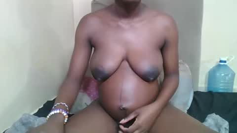 bads_girles online show from 2, 4, 2026