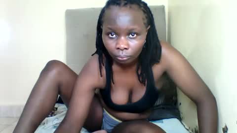 Snapshot of bads_hornies chatting on 10, 11, 2025 bads_hornies online show from 10, 11, 2025