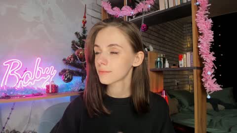 Molly  links in bio online show from 28, 12, 2024