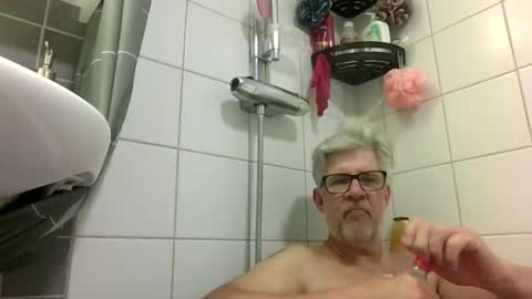 Snapshot of baggelina75 chatting on 2, 6, 2026 baggelina75 online show from 2, 6, 2026