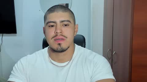 Snapshot of baltazardupont chatting on 25, 11, 2025 Andres - online show from 25, 11, 2025