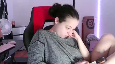 bambiboo8113 online show from 25, 2, 2025