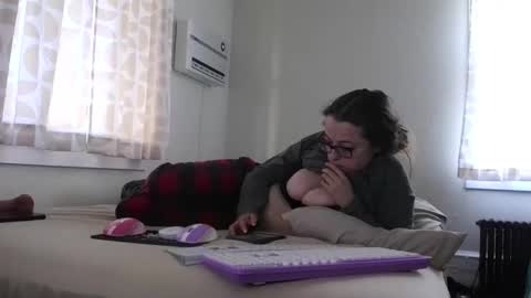 bambiboo8113 online show from 4, 12, 2025