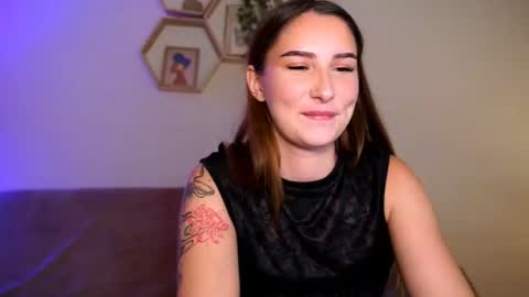 Snapshot of bambiiqueeen chatting on 18, 7, 2026 Princess online show from 18, 7, 2026