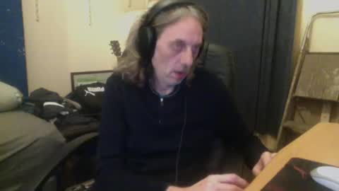 Snapshot of bangintoleather chatting on 11, 11, 2025 bangintoleather online show from 11, 11, 2025