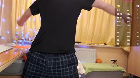 Snapshot of banschie chatting on 5, 10, 2025 online show from 5, 10, 2025