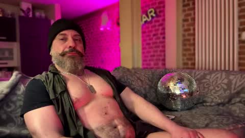 Snapshot of barba71 chatting on 11, 2, 2025 Military man 69 online show from 11, 2, 2025