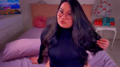 Barbie Kim online show from 18, 1, 2025