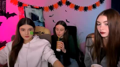 Snapshot of barbara_crazy chatting on 25, 10, 2025 barbara_crazy online show from 25, 10, 2025