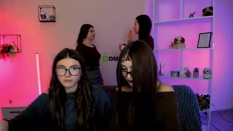 Snapshot of barbara_crazy chatting on 5, 12, 2025 barbara_crazy online show from 5, 12, 2025