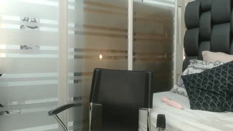 Snapshot of barbara_portman chatting on 24, 12, 2024 Barbara online show from 24, 12, 2024