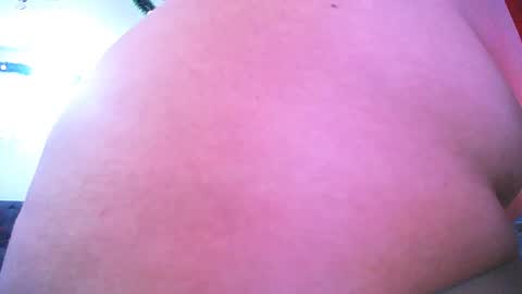 Snapshot of barbaraferrer69 chatting on 12, 12, 2024 BARBARA FERRER online show from 12, 12, 2024