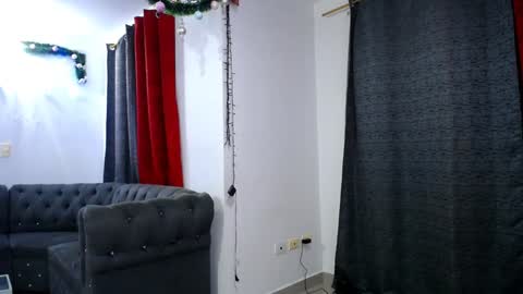 Snapshot of barbaraferrer69 chatting on 19, 12, 2024 BARBARA FERRER online show from 19, 12, 2024