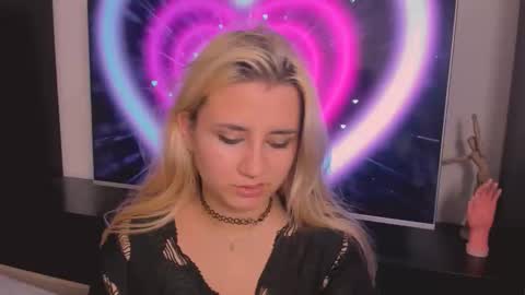 barbarasiren online show from 19, 9, 2025