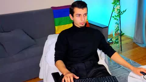 Snapshot of barbarboss chatting on 3, 12, 2025 John online show from 3, 12, 2025