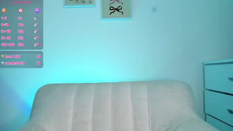  independet model online show from 6, 12, 2024