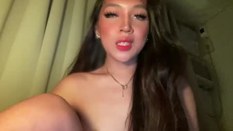 Snapshot of barbie_ford_ chatting on 8, 1, 2025 barbie_ford_ online show from 8, 1, 2025