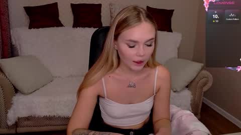 Snapshot of barbie_lillie chatting on 25, 9, 2025 Lilli 3 online show from 25, 9, 2025