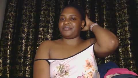 Snapshot of barbie_queen18 chatting on 21, 12, 2025 barbie_queen18 online show from 21, 12, 2025