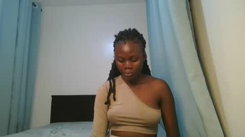 Snapshot of barbie_queen2 chatting on 18, 1, 2026 queen online show from 18, 1, 2026