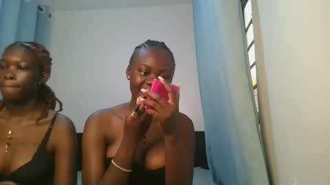 Snapshot of barbie_queen2 chatting on 16, 2, 2026 queen online show from 16, 2, 2026