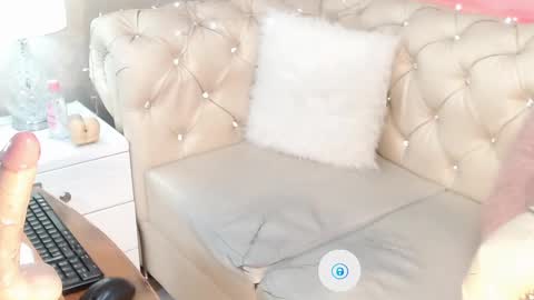 barbiefox_ online show from 26, 2, 2025