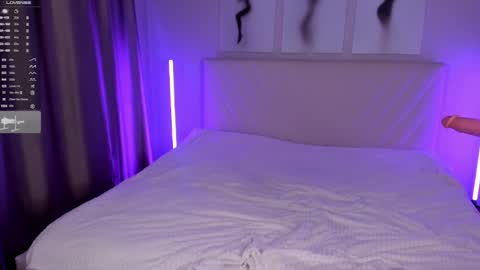 Snapshot of barbielina_ chatting on 11, 10, 2025 Emma online show from 11, 10, 2025