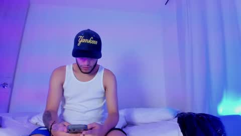 Bruce  online show from 21, 9, 2025