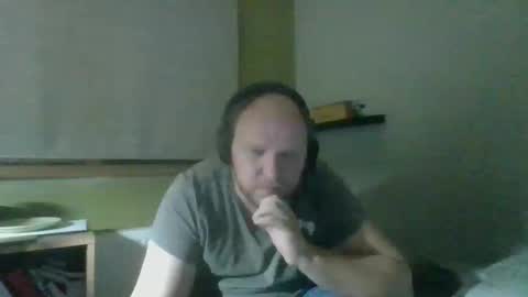 Snapshot of bart_poland chatting on 28, 10, 2025 bart_poland online show from 28, 10, 2025