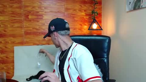 Snapshot of bastiaan_28 chatting on 28, 12, 2024 Bastian online show from 28, 12, 2024