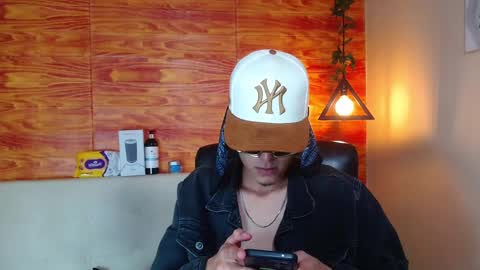 Snapshot of bastiaan_28 chatting on 14, 2, 2025 Bastian online show from 14, 2, 2025