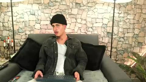 Snapshot of bastiaan_28 chatting on 24, 10, 2025 Bastian online show from 24, 10, 2025