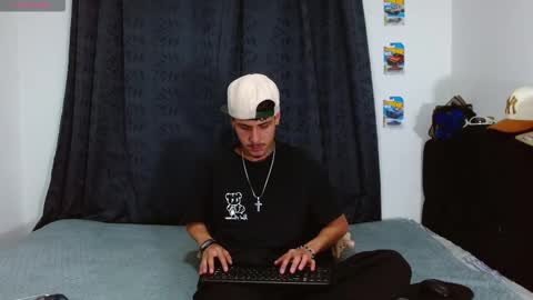 Snapshot of bastiaan_28 chatting on 6, 11, 2025 Bastian online show from 6, 11, 2025