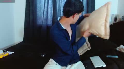 Snapshot of bastiaan_28 chatting on 30, 11, 2025 Bastian online show from 30, 11, 2025