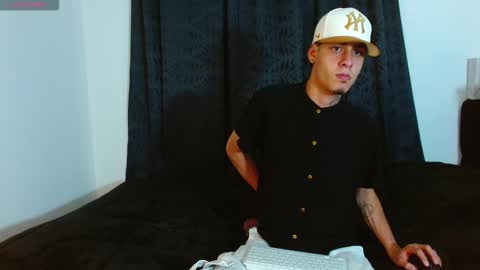 Snapshot of bastiaan_28 chatting on 2, 12, 2025 Bastian online show from 2, 12, 2025