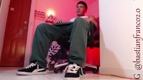 Snapshot of bastian_franco01 chatting on 10, 12, 2024 Bastian Independent Model online show from 10, 12, 2024