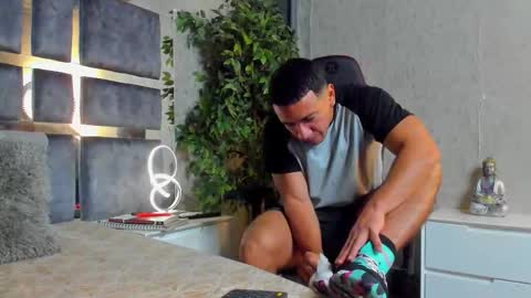 Snapshot of bastian_franco01 chatting on 11, 10, 2025 Bastian Independent Model online show from 11, 10, 2025