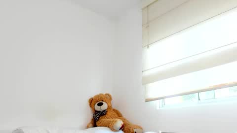 Bastian Maalouf  online show from 15, 12, 2025