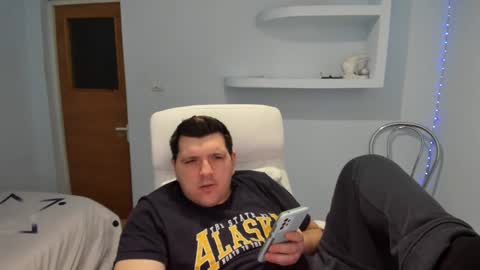 Snapshot of basystem8 chatting on 19, 1, 2025 BASY online show from 19, 1, 2025