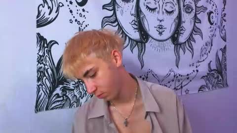 Snapshot of batarol0 chatting on 10, 9, 2025 mett online show from 10, 9, 2025