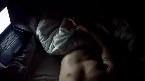 Snapshot of batboy2121 chatting on 1, 1, 2025 babtboy2121 online show from 1, 1, 2025