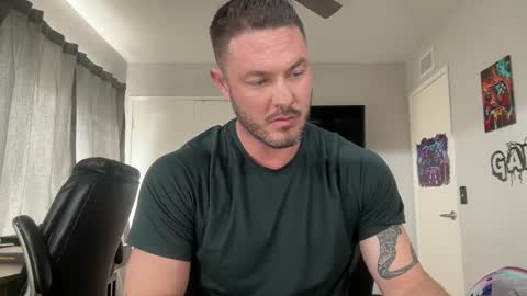 Snapshot of batman25326 chatting on 2, 1, 2025 batman25326 online show from 2, 1, 2025