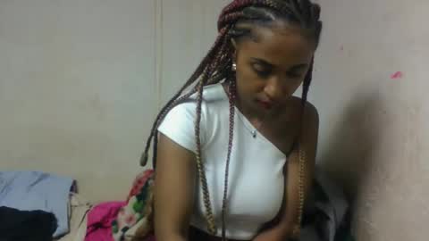 bavianona online show from 10, 10, 2025