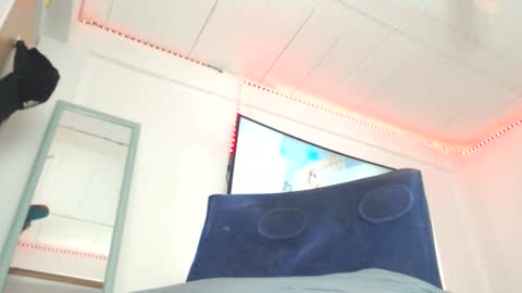 Snapshot of bayoletsweett chatting on 7, 10, 2025 deivid online show from 7, 10, 2025